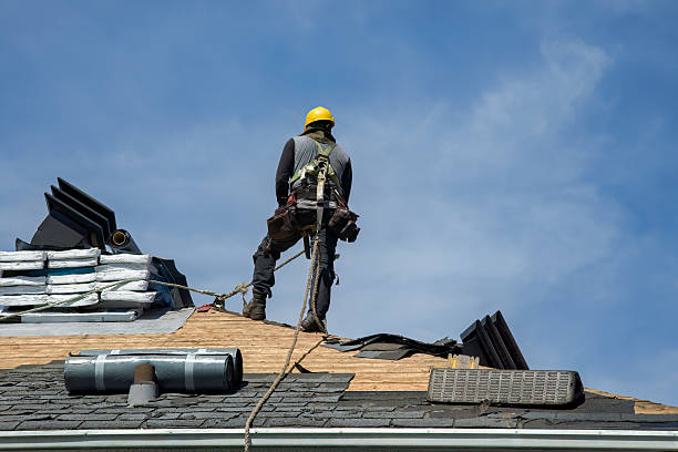 Professional Roofing technician working in Hinton, VA